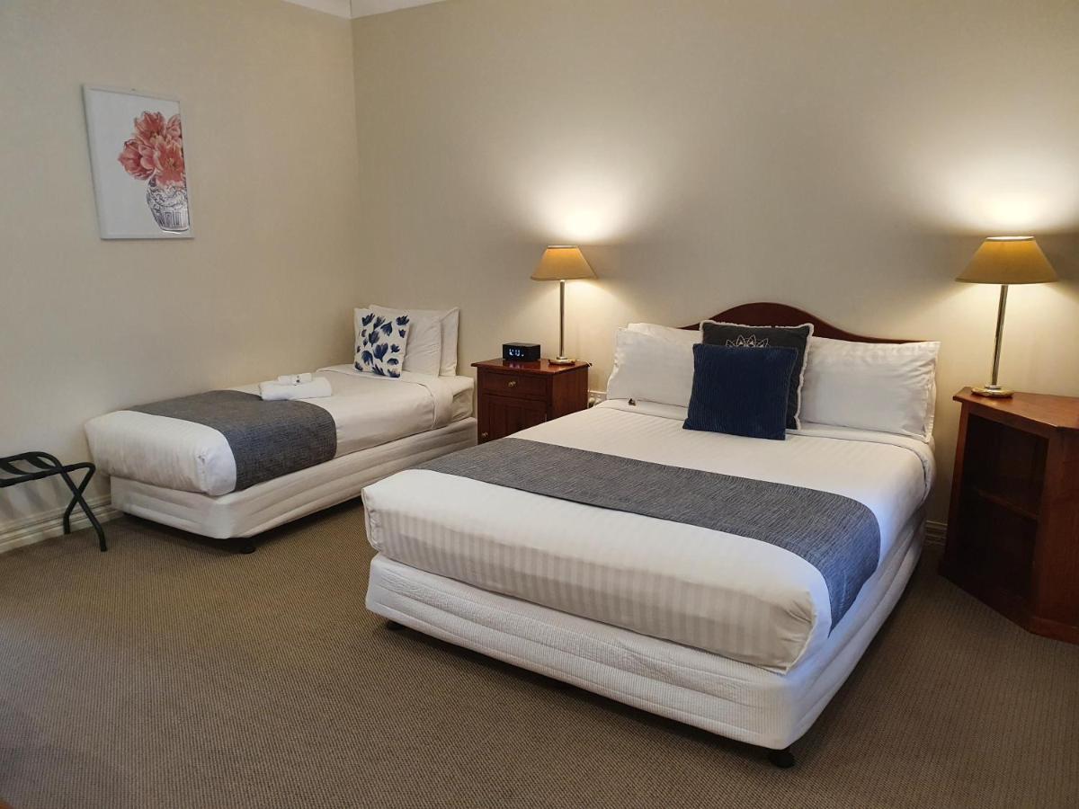 The Lancefield Lodge Lance Field ภายนอก รูปภาพ