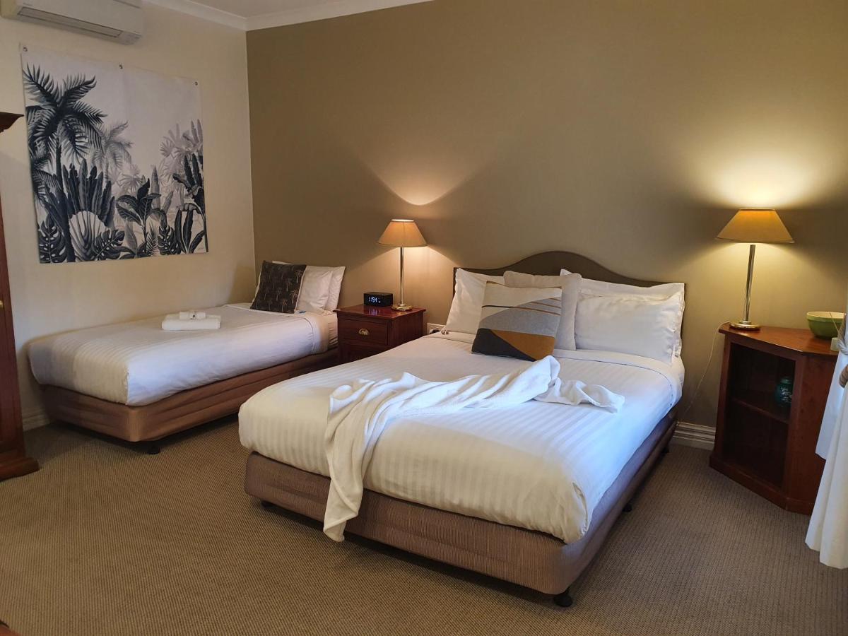The Lancefield Lodge Lance Field ภายนอก รูปภาพ