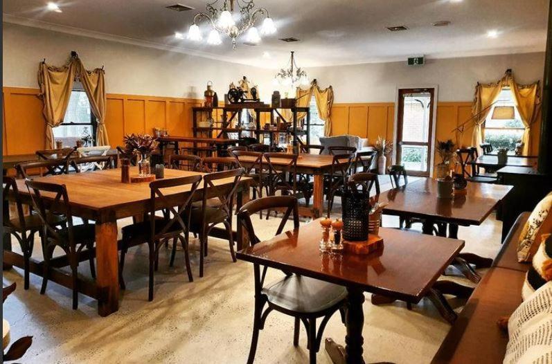 The Lancefield Lodge Lance Field ภายนอก รูปภาพ