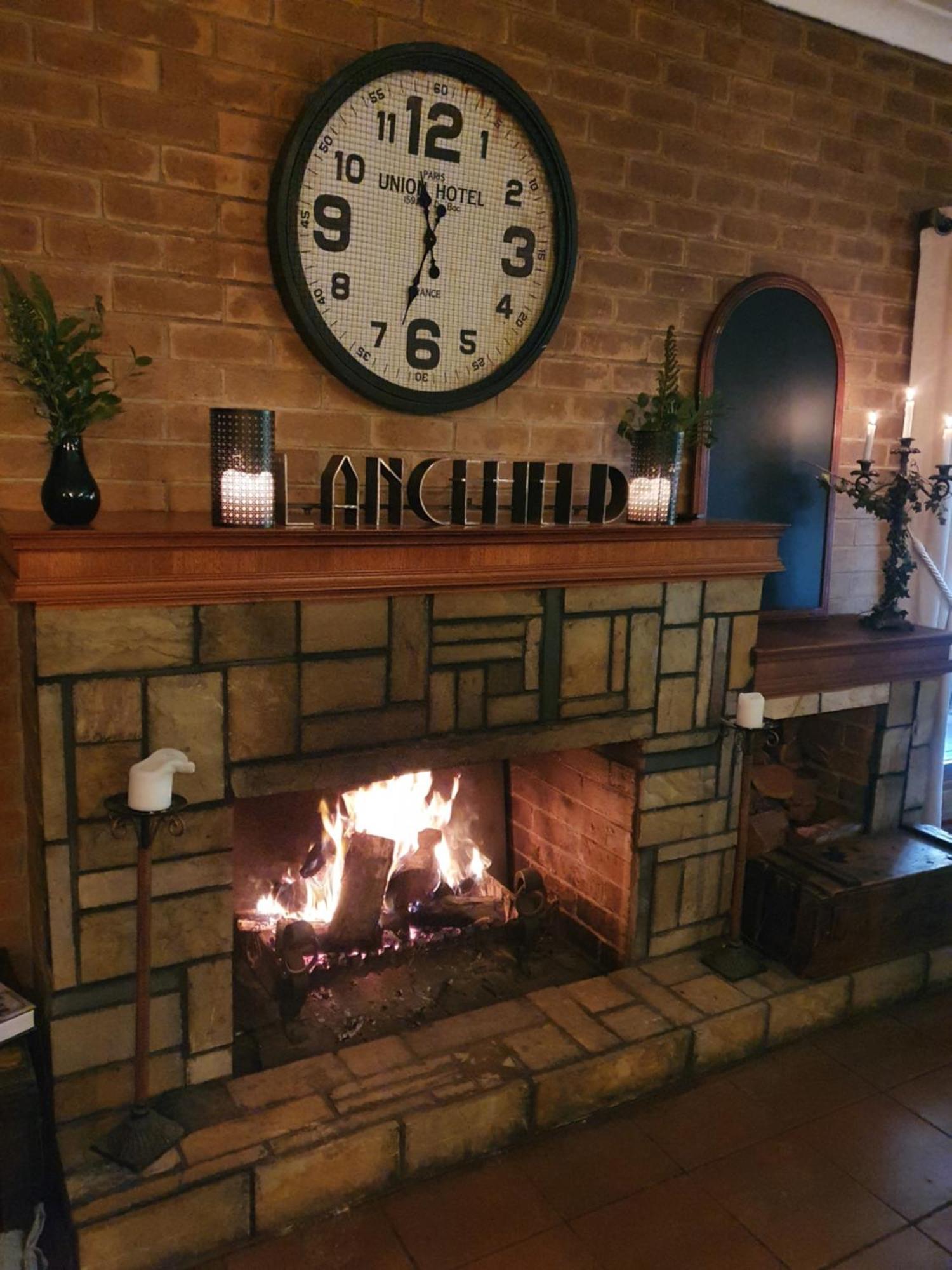 The Lancefield Lodge Lance Field ภายนอก รูปภาพ